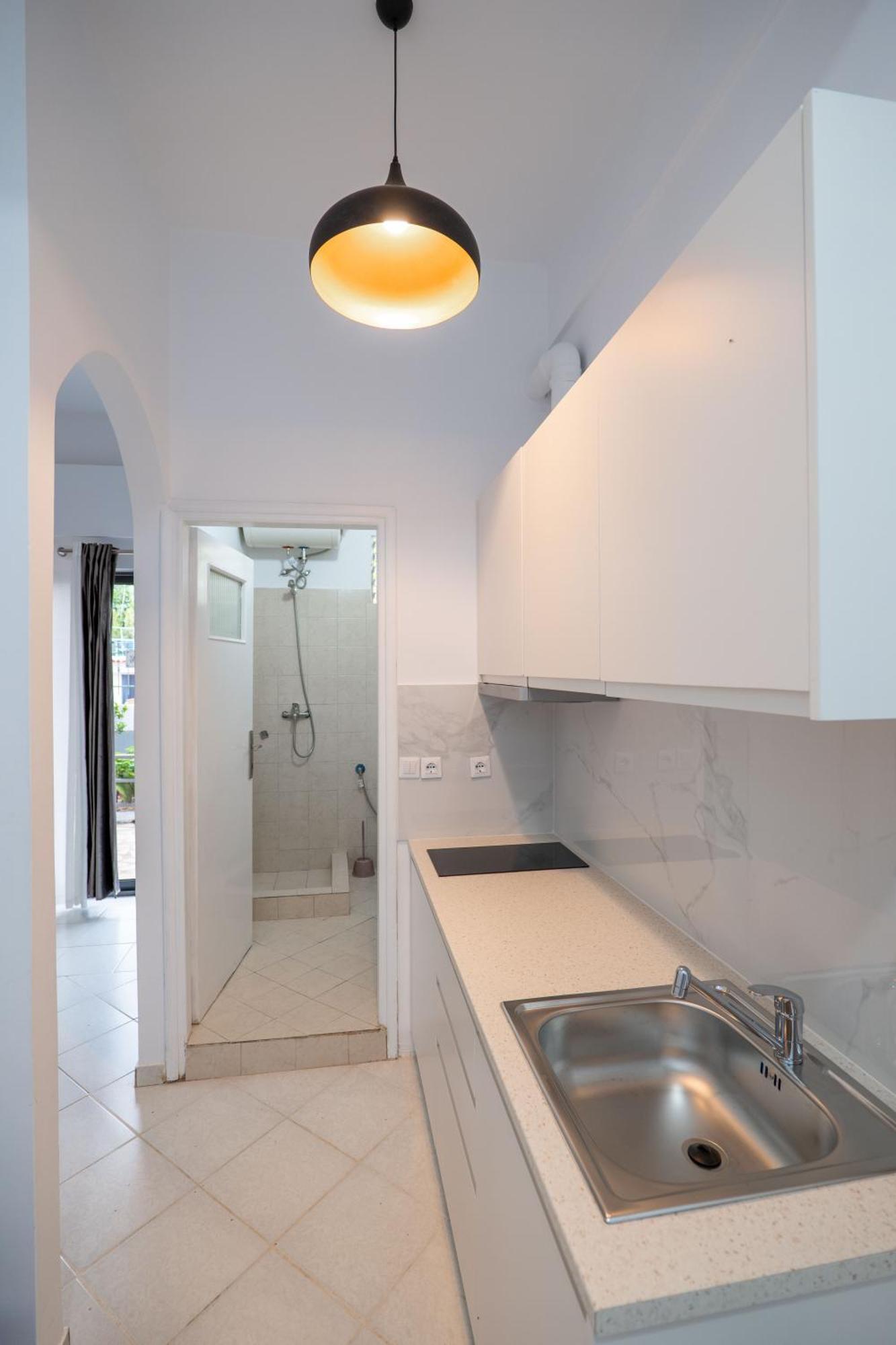 Hoteleks Inn & Suites Sarandë 외부 사진