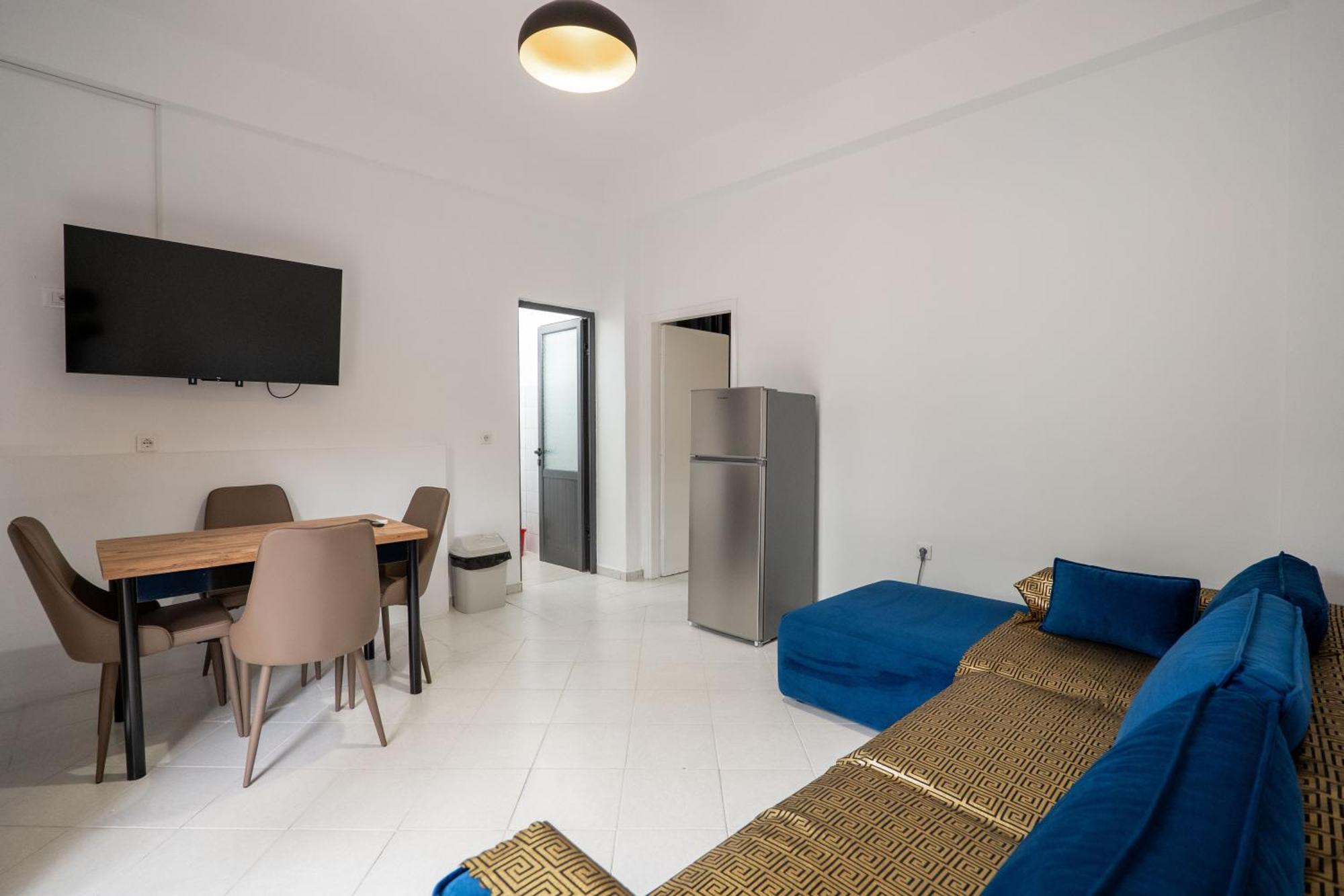 Hoteleks Inn & Suites Sarandë 외부 사진